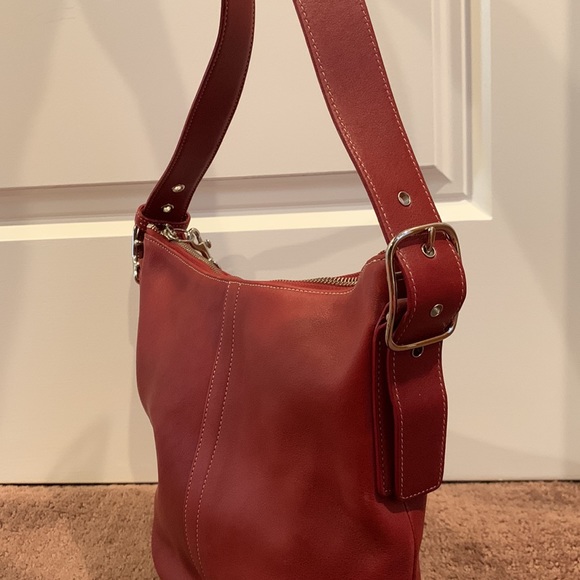 COACH Red Leather Signature lined Crossbody - Picture 4 of 9